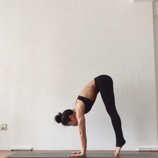 yoga 19